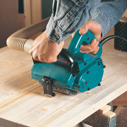 Makita Décapeur 9741 à rouleau 860W Makita Kobleo