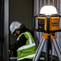 DeWalt Eclairage chantier DCL074 18V Li-Ion 5000Lm IP54 produit seul DeWalt Kobleo