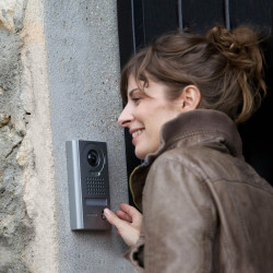 Aiphone Kit vidéo platine saillie écran 7 touche sensitive JOS1V Aiphone Kobleo