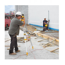 DeWalt Niveau télémètre optique DW096PK avec accessoires DeWalt Kobleo