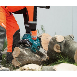 Makita Tronçonneuse d'élagage DUC306PT2B 2x18V 5Ah Li-Ion Kobleo