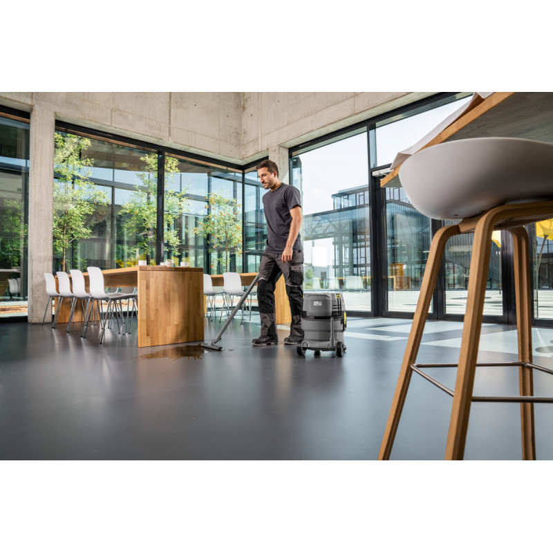 Karcher Aspirateur eau poussières 36V Power+ 75Ah 22L batterie chargeur NT 22/ Karcher Kobleo Karcher Aspirateur eau poussières 36V Power+ 75Ah 22L batterie chargeur NT 22/ Karcher Kobleo
