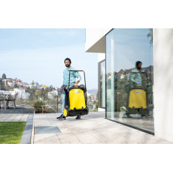 Karcher Balayeuse mécanique 3000 m2/h S 6 Twin 1.766-460.0 Karcher Kobleo Karcher Balayeuse mécanique 3000 m2/h S 6 Twin 1.766-460.0 Karcher Kobleo