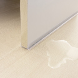 Rehau Bas de plinthe 3 m Kobleo