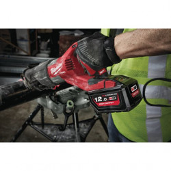 Milwaukee Batterie M18 HIGH OUTPUT™ Red Lithium-Ion 18 V 12.0 Ah M18 HB12 Milwaukee Kobleo Milwaukee Batterie M18 HIGH OUTPUT™ Red Lithium-Ion 18 V 12.0 Ah M18 HB12 Milwaukee Kobleo