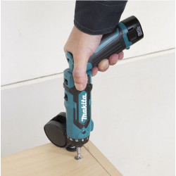 Makita Tournevis 7,2 V Li-Ion 1,5 Ah 5,6 Nm DF012DSE Kobleo