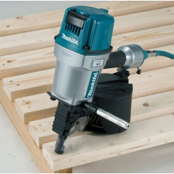 Makita Cloueur pneumatique 8,3 bar 100 mm AN960 Makita Kobleo