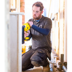 Stanley Cloueur 18V 16 Gauges sans batterie FMC792B Kobleo