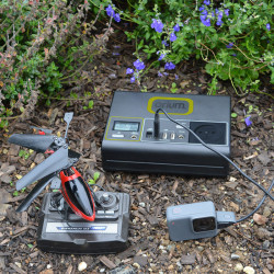 Mundus Pack station d'énergie Izywatt 150 et panneau solaire 30W Orium Kobleo