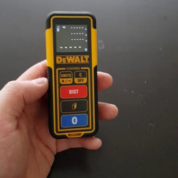 DeWalt Mesure laser jusquà 30 m DW099S Kobleo
