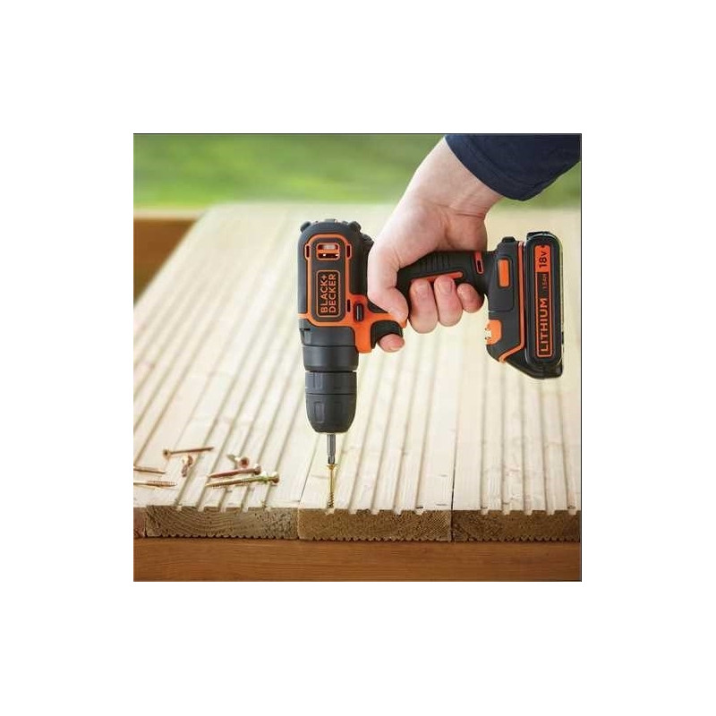Black and Decker Perceuse visseuse à batterie 18V 1,5Ah Li-Ion BDCD18 Black and Decker Kobleo Black and Decker Perceuse visseuse à batterie 18V 1,5Ah Li-Ion BDCD18 Black and Decker Kobleo