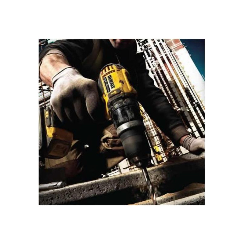 DeWalt - Perceuse visseuse à percussion à batterie 18V Li-Ion 2x1,5Ah  DCD778S2T