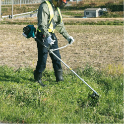 Makita Débroussailleuse 2 temps 0,83 kW 25,7 cm³ EM2600U Kobleo