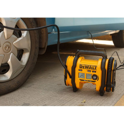 DeWalt Gonfleur avec un adaptateur chargeur voiture 12 V 11 bars DCC018N Kobleo