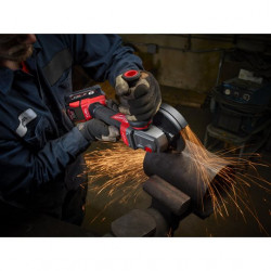 Milwaukee Meuleuse d'angle FUEL 18V Li-Ion 50Ah 125mm homme mort M18 CAG125XPDB Milwaukee Kobleo Milwaukee Meuleuse d'angle FUEL 18V Li-Ion 50Ah 125mm homme mort M18 CAG125XPDB Milwaukee Kobleo