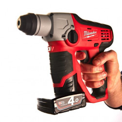 Milwaukee Perforateur SDS-Plus 12 V Li-Ion 4.0 Ah 0.9 J M12 H-402C Kobleo Milwaukee Perforateur SDS-Plus 12 V Li-Ion 4.0 Ah 0.9 J M12 H-402C Kobleo