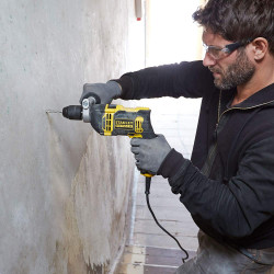 Stanley Perceuse à percussion 750W mandrin 13mm Kobleo Stanley Perceuse à percussion 750W mandrin 13mm Kobleo
