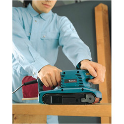Makita Ponceuse à bande 9911 650W 76x457mm Makita Kobleo