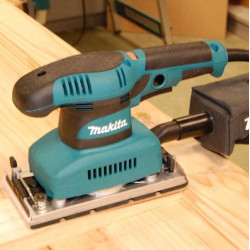 Makita Ponceuse vibrante BO3711 93x228mm 190W Makita Kobleo