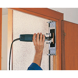 Virutex Porte-gabarits pour la pose de paumelles AO93 Virutex Kobleo