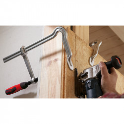 Bessey Presse tout acier OMEGA 200/100 mm avec poignée bi-matière GM20Z-2K Kobleo