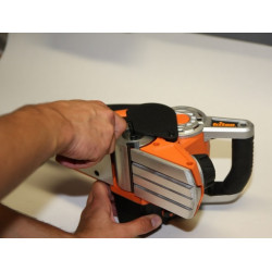 Triton Rabot Ponceuse 2 en 1 à feuillure illimité 750 W TRPUL Kobleo Triton Rabot Ponceuse 2 en 1 à feuillure illimité 750 W TRPUL Kobleo