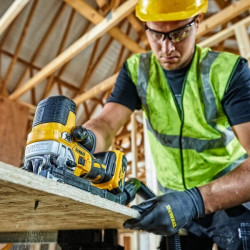 DeWalt Scie sauteuse 18V sans batterie ni chargeur coupe max. 135 mm DCS335N Kobleo