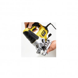 Stanley Scie sauteuse pendulaire 710W FME340K Kobleo Stanley Scie sauteuse pendulaire 710W FME340K Kobleo