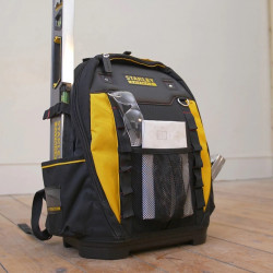 Stanley Sac à dos 1-95-611 porte outils 28l 50 poches amovibles Stanley Kobleo Stanley Sac à dos 1-95-611 porte outils 28l 50 poches amovibles Stanley Kobleo