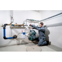 Metabo Surpresseur avec réservoir HWW 6000/25 Inox 24l 1300W débit 6000l/h Kobleo