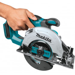 Makita Scie circulaire DSS501Z 18V D136mm produit nu Makita Kobleo