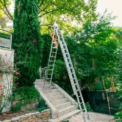 Hoström Echelle 3 plans StablePRO 3x14 marches hauteur travail max 9,62m Hostrom Kobleo