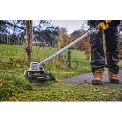 DeWalt Coupe-bordures Dewalt DCMST561N-XJ 18V XR Brushless 36cm machine seule Kobleo