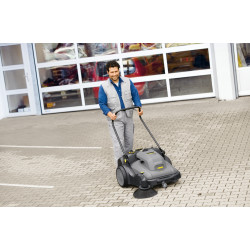 Karcher Balayeuse Karcher KM 70/30 C Bp Pack Adv 2800m2/h balai latéral 70cm Kobleo Karcher Balayeuse Karcher KM 70/30 C Bp Pack Adv 2800m2/h balai latéral 70cm Kobleo