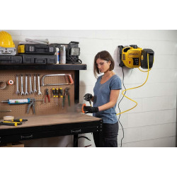 Stanley Compresseur mural Stanley WALL TECH 1.5HP 8bar avec enrouleur Kobleo