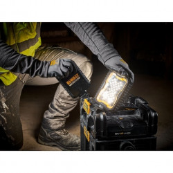 DeWalt Boîte à outils DeWalt DWST08061Toughsystem 2.0 avec lampe de chantier Kobleo