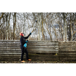 Makita Elagueuse sur perche Makita DUA300Z 30cm sans batterie ni chargeur Kobleo Makita Elagueuse sur perche Makita DUA300Z 30cm sans batterie ni chargeur Kobleo