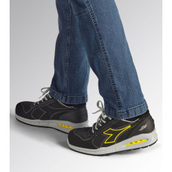 Diadora Chaussure de travail Diadora RUN NET AIRBOX LOW S3S FO SR T.43 noir Kobleo