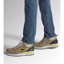 Diadora Chaussure de securité montantes RUN NET AB MID S3S FO SR T.43 gris Kobleo