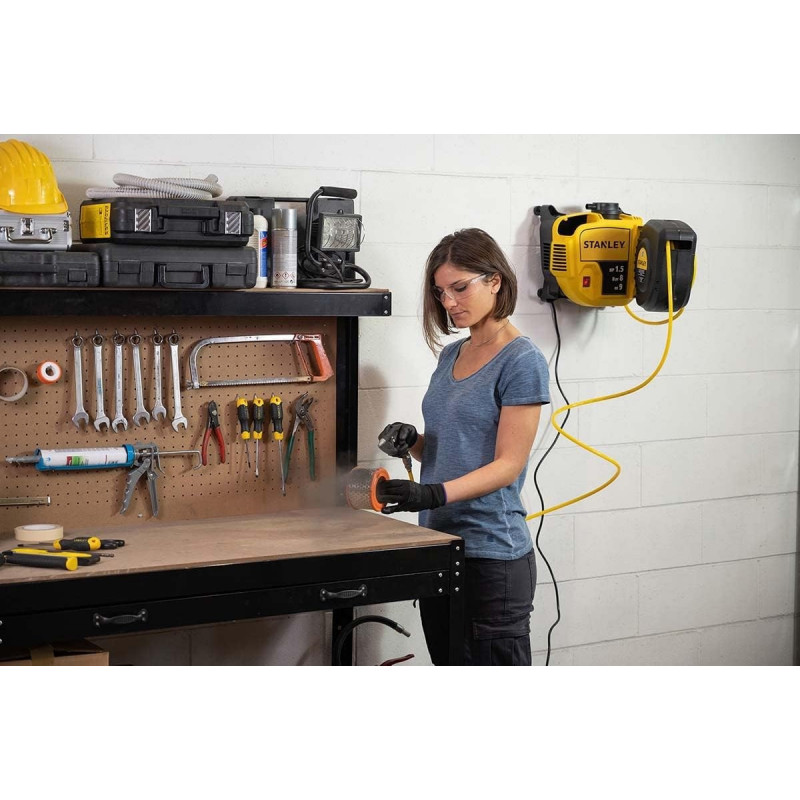 Compresseur mural Stanley WALL TECH 1.5HP 8bar avec enrouleur