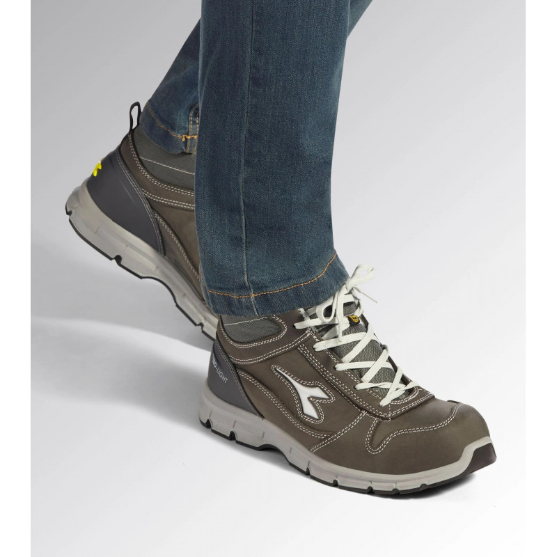 Chaussure de securité RUN MID S3S FO SR ESD taille 45 roche de château
