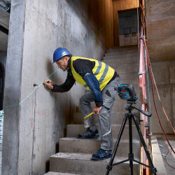 Bosch Laser lignes Bosch GLL 2-15 G Professional avec 4 piles et trépied Kobleo