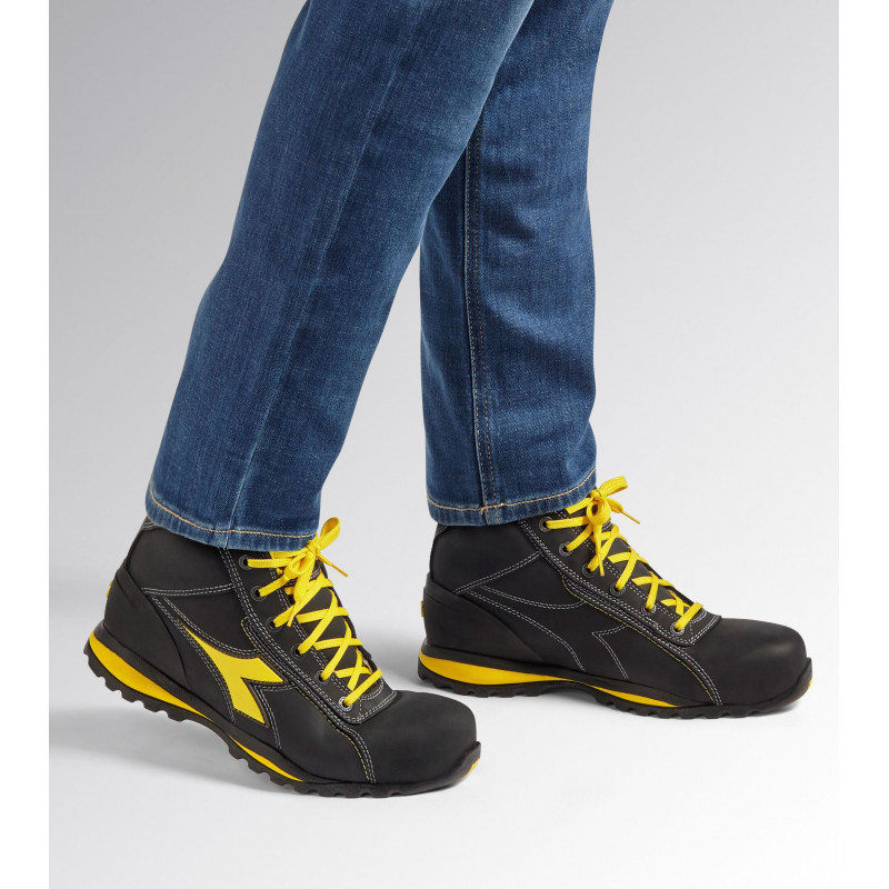 Diadora Chaussure de sécurité montantes GLOVE MID S3S FO HRO taille 45 noir Kobleo Diadora Chaussure de sécurité montantes GLOVE MID S3S FO HRO taille 45 noir Kobleo
