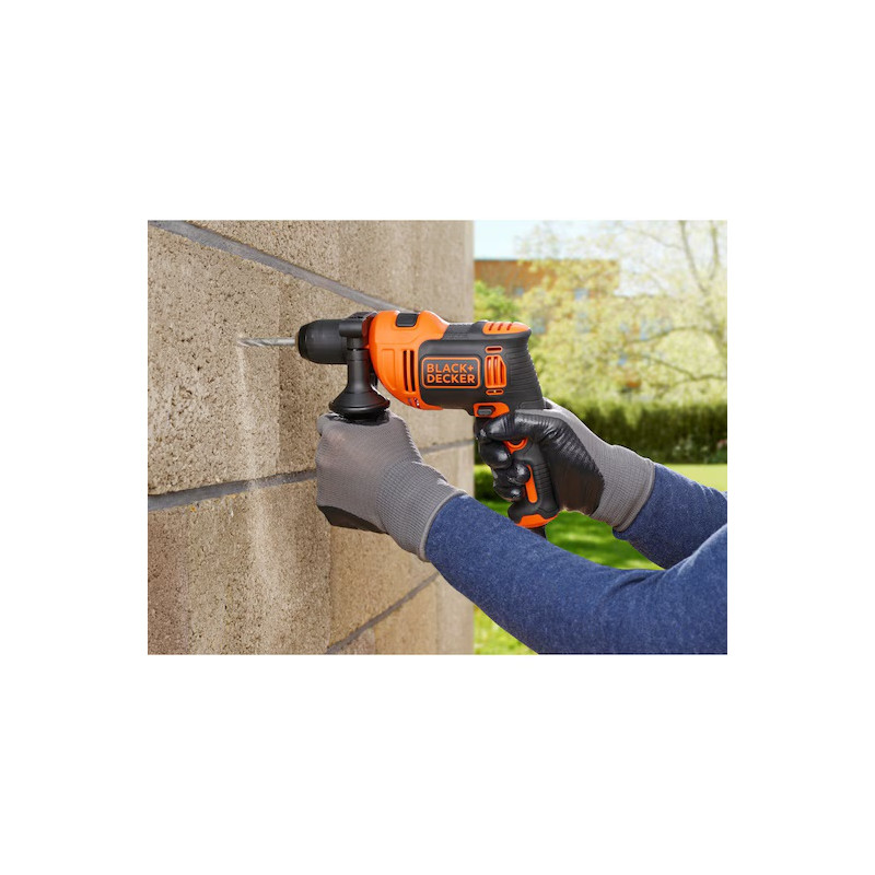 Black and Decker Perceuse à percussion Black & Decker BEH710K 710W 47600cps/min coffret Kobleo Black and Decker Perceuse à percussion Black & Decker BEH710K 710W 47600cps/min coffret Kobleo