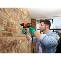 Black and Decker Perceuse à percussion Black & Decker BEH710K 710W 47600cps/min coffret Kobleo Black and Decker Perceuse à percussion Black & Decker BEH710K 710W 47600cps/min coffret Kobleo
