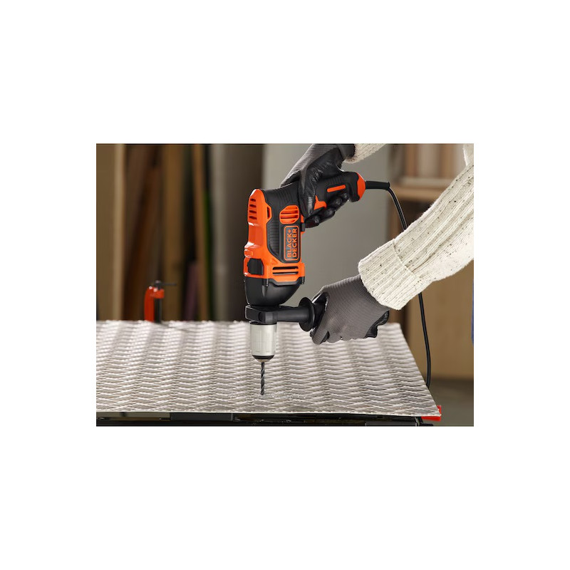 Black and Decker Perceuse à percussion BEH850K 850W avec mallette et accessoires Kobleo Black and Decker Perceuse à percussion BEH850K 850W avec mallette et accessoires Kobleo