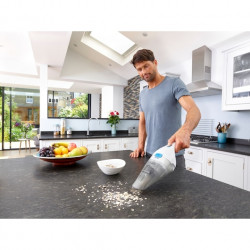Aspirateur à main Black & Decker NVC115JL-QW 3,6V Li-Ion 1,5Ah 325ml