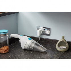 Aspirateur à main Black & Decker NVC115JL-QW 3,6V Li-Ion 1,5Ah 325ml