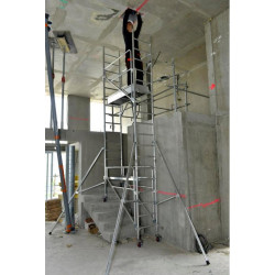 Duarib Echafaudage roulant Aluminium 2 stabilisateurs Haut travail 260m Docke Kobleo