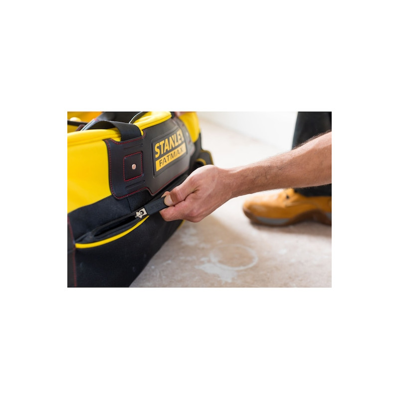 Stanley Sac à outils Stanley FMST82706-1 avec roulettes 60L charge 20kg Kobleo Stanley Sac à outils Stanley FMST82706-1 avec roulettes 60L charge 20kg Kobleo